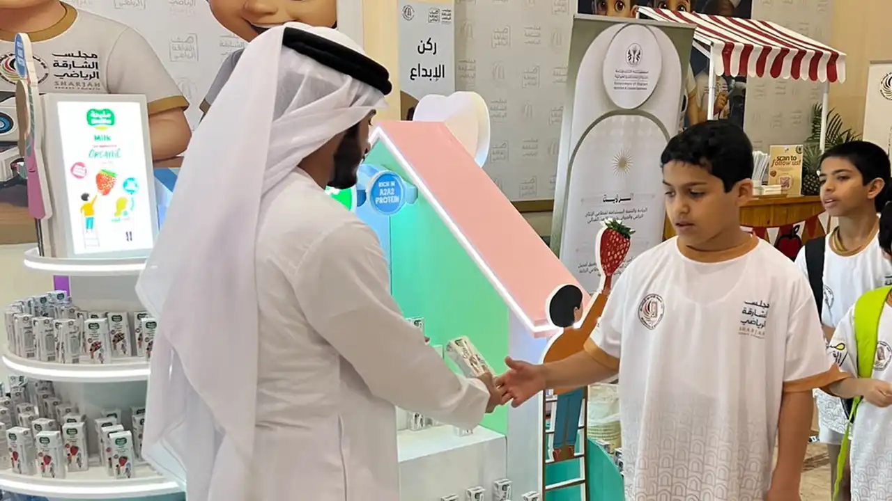 منتسبي نادي مليحة يتعرفون على منتجات اكتفاء العضوية